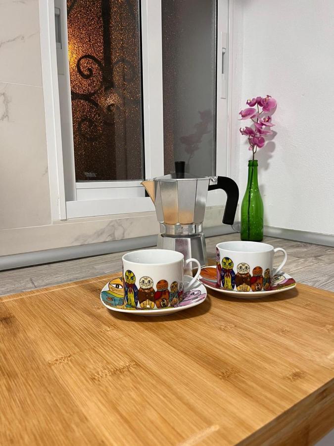 Acogedor Apartamento Cerca De La Playa Marbella Luaran gambar